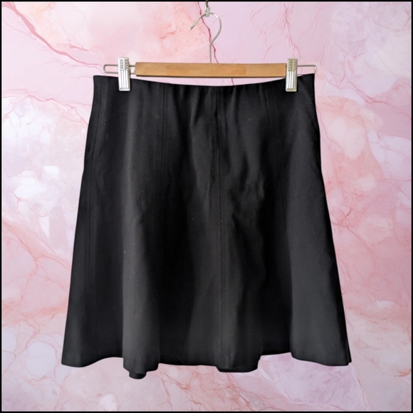 ANN TAYLOR LOFT - A-Line Ponte Seamed Mini Skirt Black Size S - Picture 3 of 8